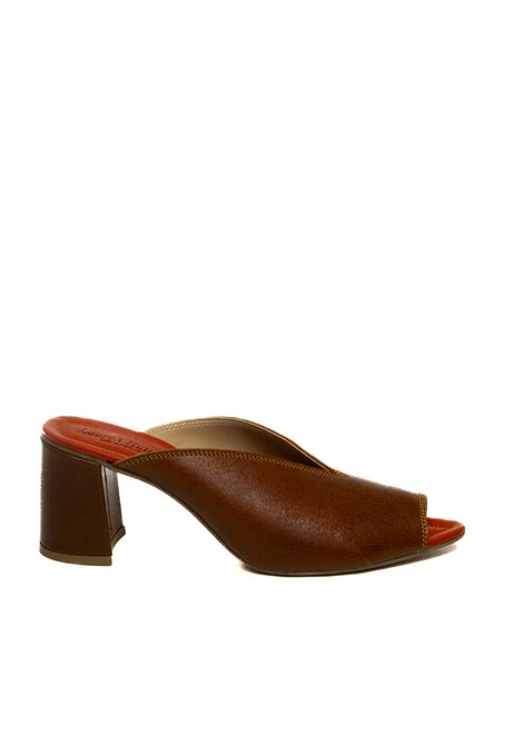  LAUREN HUTTON | D70LAIN-CUOIO